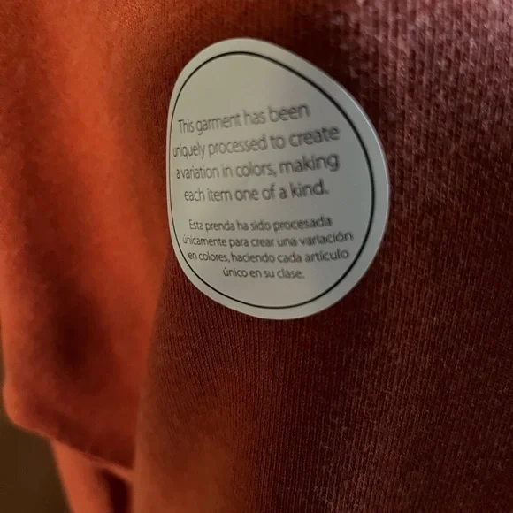 NEW!! Lovely Orange Brick top NEW - Picture 3 of 4